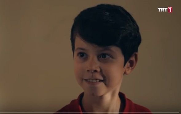 Çocuk oyuncumuz Yunus Köncü, Şampiyon Dizisinde Çocuk Serhat karakterini canlandırmaktadır.