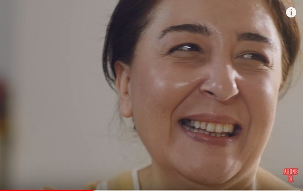 Oyuncumuz Nuray Hanım, Koroplast`la #BirlikteKolay Reklamında yer aldı.