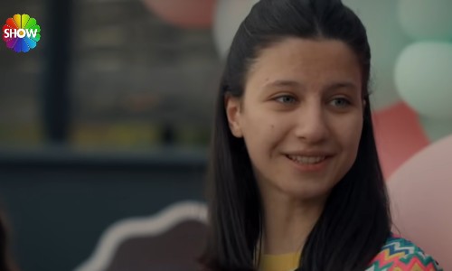 Yetenekli oyuncumuz Zehra,Sandık Kokusu Dizisinde yer aldı.