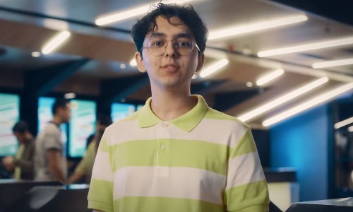 Yetenekli gençlerimizden Yusuf’un, Kerem Bürsin’le yer aldığı GNÇ TURKCELL Reklamı yayında.