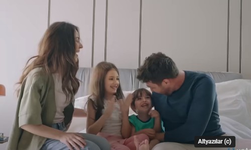 Minik güzelliğimiz Alya’mızın,  Yataş Reklamı yayında.