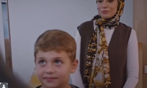 Yetenekli güzelliğimiz Rüzgar’ımız, Kızılcık Şerbeti Dizisinde, Deva karakterini canlandırdı.
