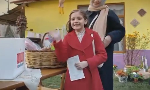 Yetenekli çocuklarımız; Zeynep Nehir ve Civan Ali’nin yer aldığı İHH İnsani Yardım Vakfı Reklamı yayında.
