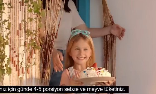Yetenekli miniğimiz Asel Meleğin A101 Reklamı yayında.