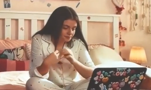 Genç yeteneklerimizden Sahran, `Sonunda Sen` filminde Eda Ece`nin gençliğini canlandırdı.
