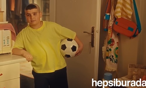 Yetenekli miniğimiz Hüseyin’imizin Hepsiburada Anneler Günü Reklamı yayında!!